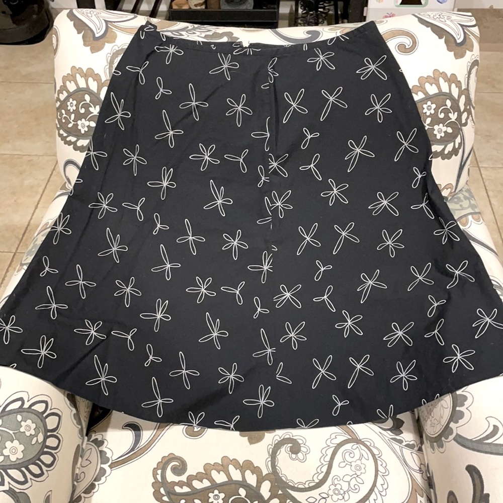 A-line skirt with zipper